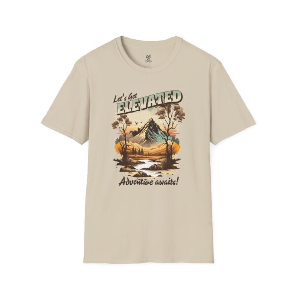 Adventure Awaits T-Shirt For Travellers - Image 5